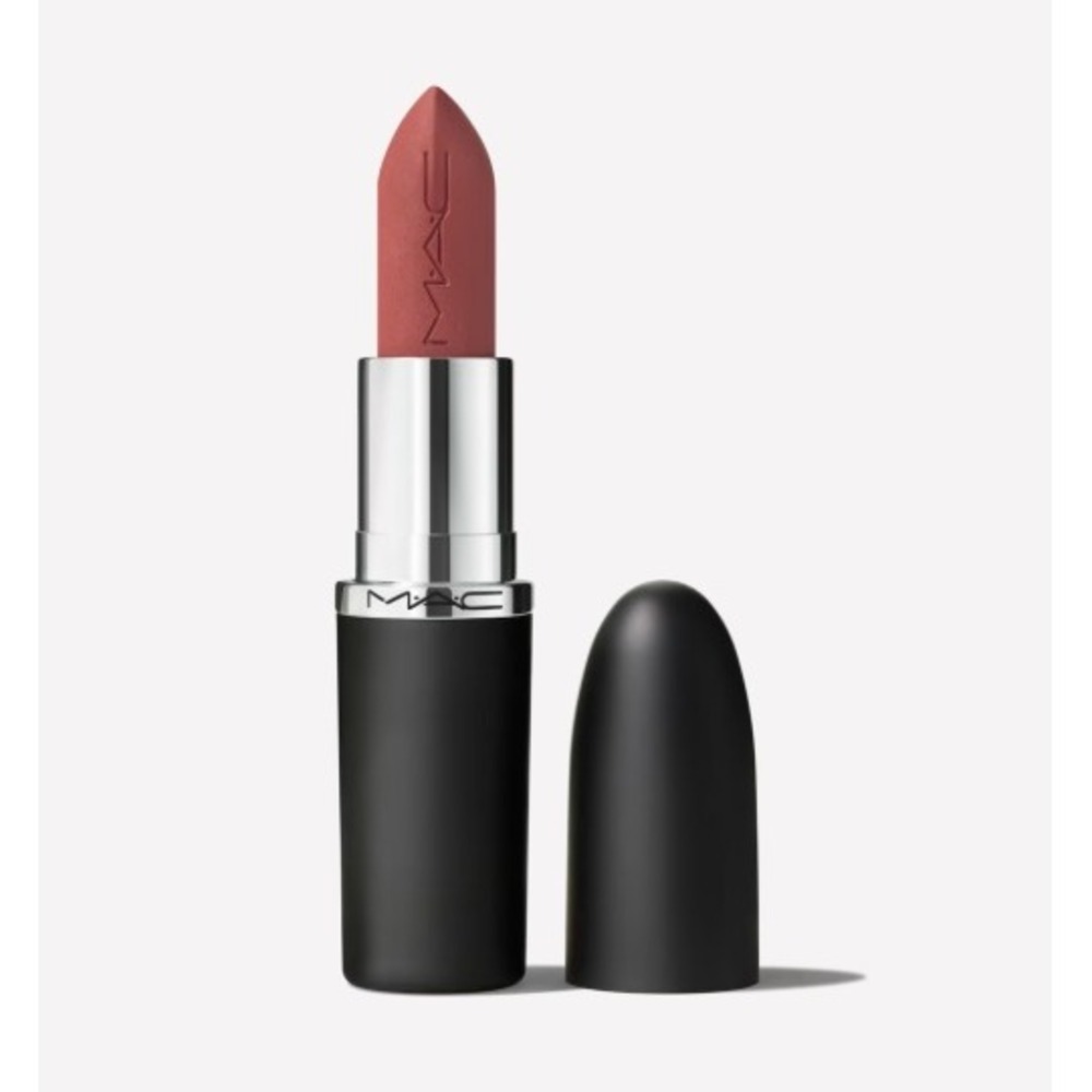 M·A·CXIMAL SILKY MATTE LIPSTICK in VELVET TEDDY